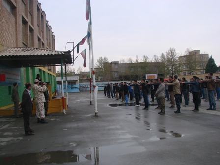 تصاویر آموزش نظامی درس آمادگی دفاعی روز چهارشنبه 25 فروردین ماه 95